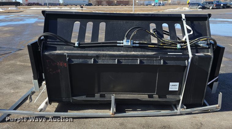 image for item EH8633 2024 Landy SWB91 skid steer bucket