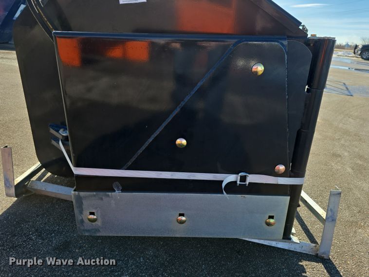 image for item EH8633 2024 Landy SWB91 skid steer bucket