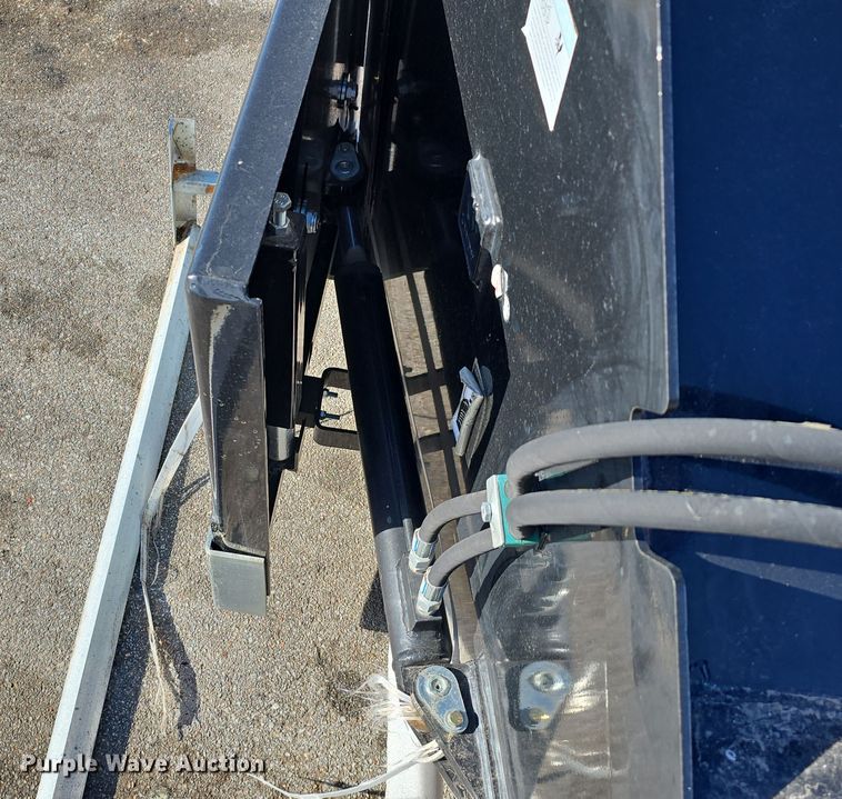 image for item EH8633 2024 Landy SWB91 skid steer bucket