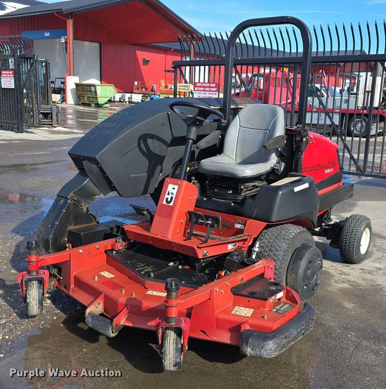 image for item EH8635 2016 Toro Groundsmaster 3280D lawn mower