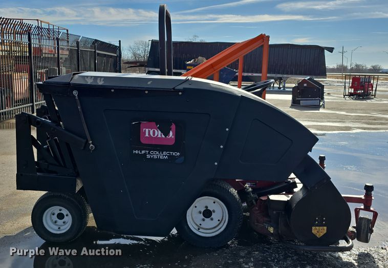 image for item EH8635 2016 Toro Groundsmaster 3280D lawn mower