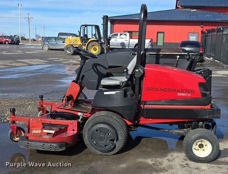 image for item EH8635 2016 Toro Groundsmaster 3280D lawn mower
