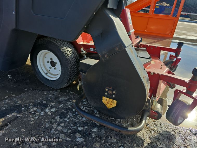 image for item EH8635 2016 Toro Groundsmaster 3280D lawn mower