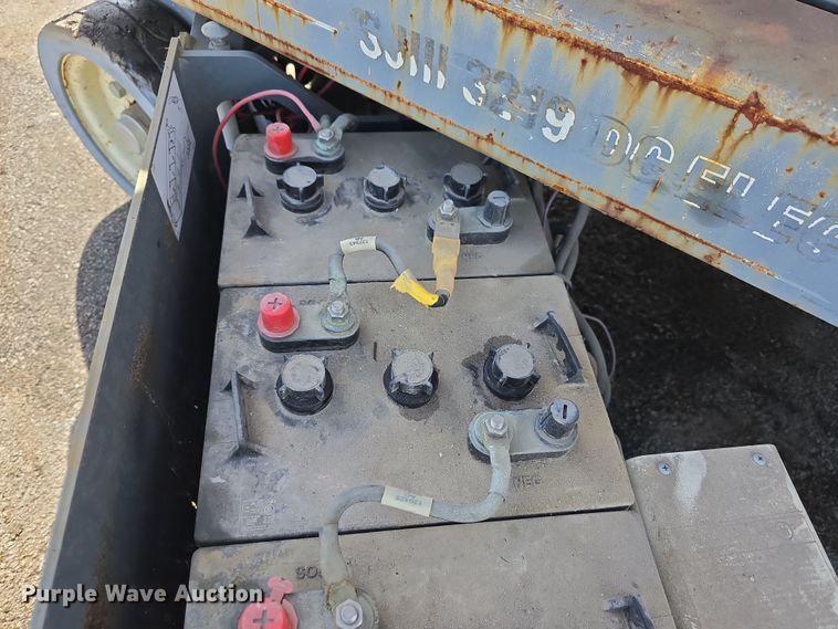 image for item EH8639 2012 SkyJack SJIII 3219 scissor lift