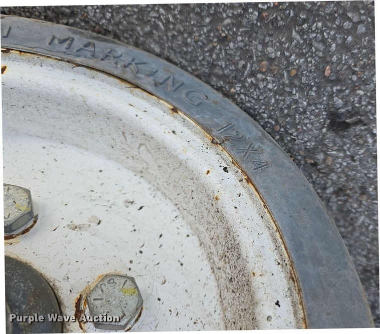 image for item EH8639 2012 SkyJack SJIII 3219 scissor lift