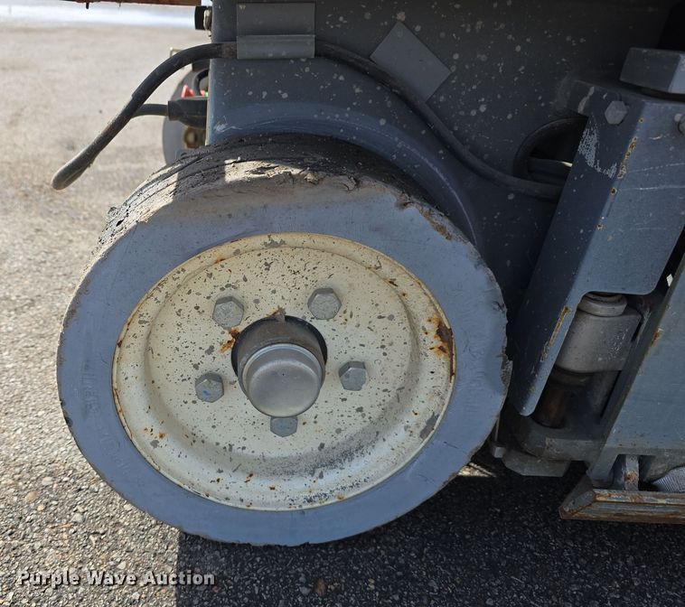 image for item EH8639 2012 SkyJack SJIII 3219 scissor lift