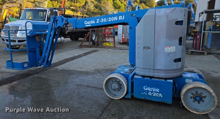 image for item EI4149 2014 Genie Z-30/20N RJ boom lift