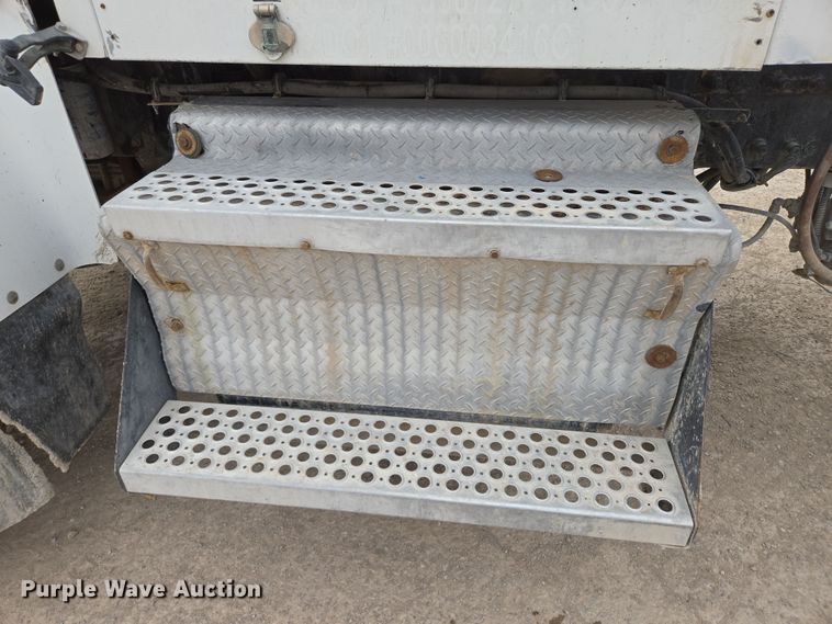 image for item EI4152 2008 Kenworth W900 ready mix truck