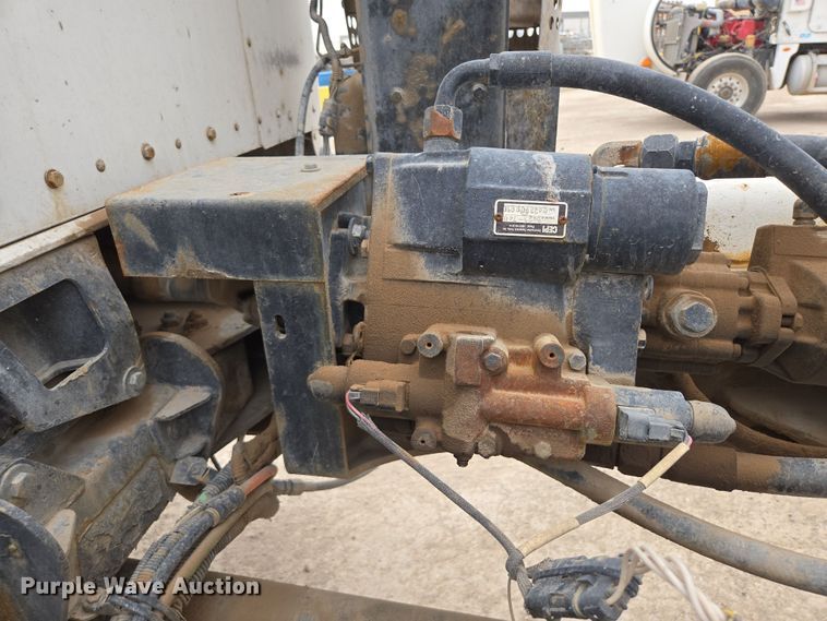 image for item EI4152 2008 Kenworth W900 ready mix truck