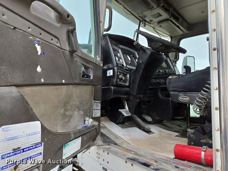 image for item EI4152 2008 Kenworth W900 ready mix truck