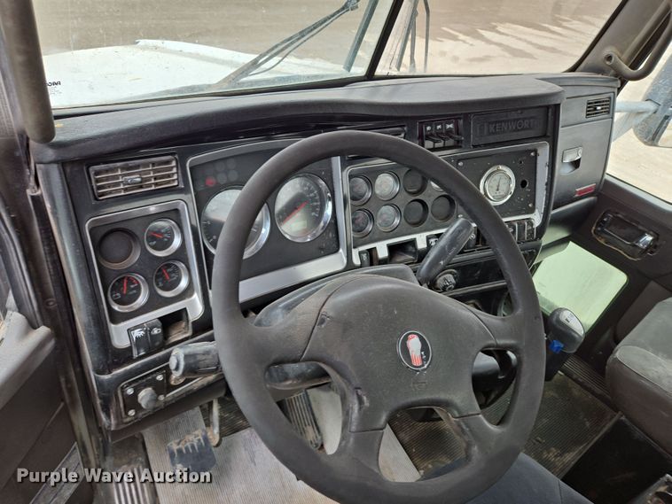 image for item EI4152 2008 Kenworth W900 ready mix truck