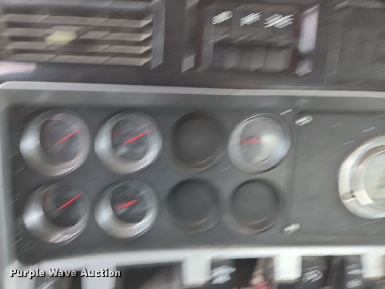 image for item EI4152 2008 Kenworth W900 ready mix truck