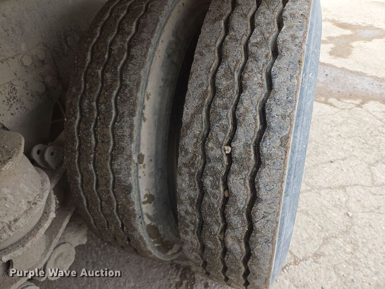 image for item EI4152 2008 Kenworth W900 ready mix truck