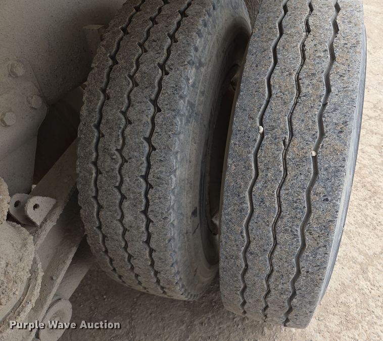 image for item EI4152 2008 Kenworth W900 ready mix truck