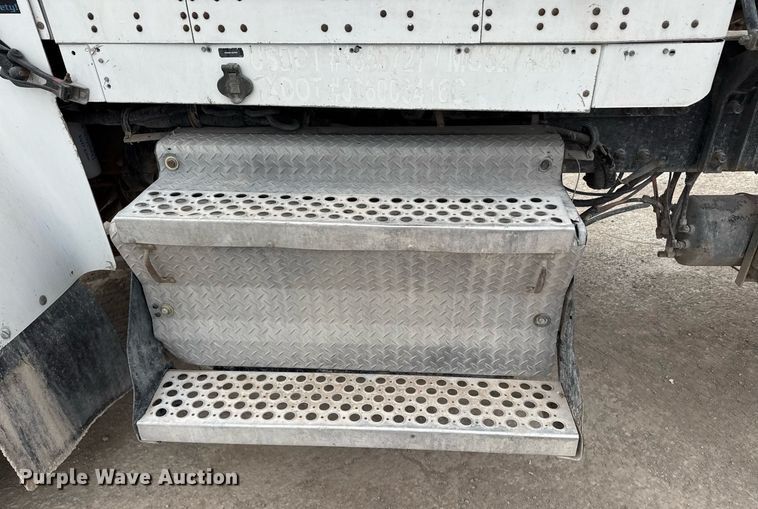 image for item EI4153 2008 Kenworth W900 ready mix truck