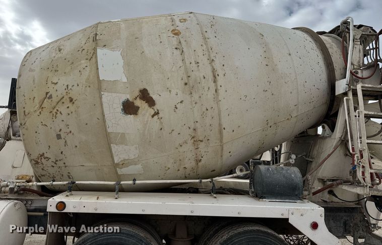 image for item EI4153 2008 Kenworth W900 ready mix truck