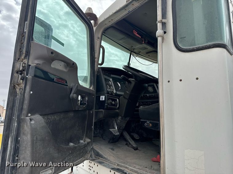 image for item EI4153 2008 Kenworth W900 ready mix truck