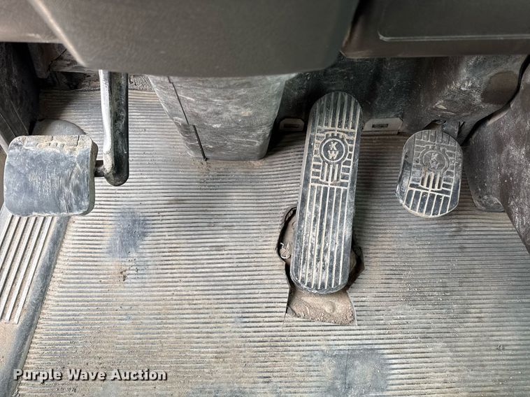 image for item EI4153 2008 Kenworth W900 ready mix truck