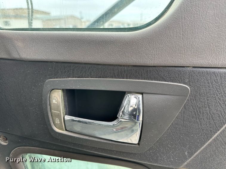 image for item EI4153 2008 Kenworth W900 ready mix truck