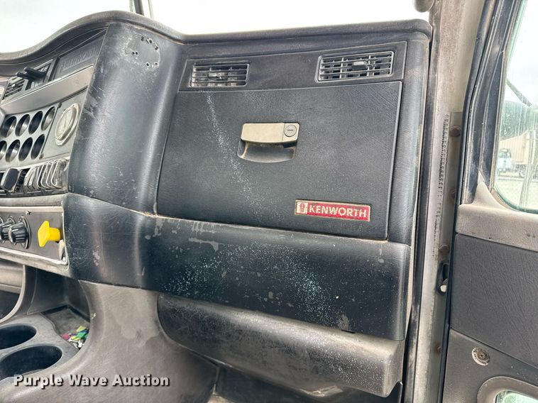 image for item EI4153 2008 Kenworth W900 ready mix truck