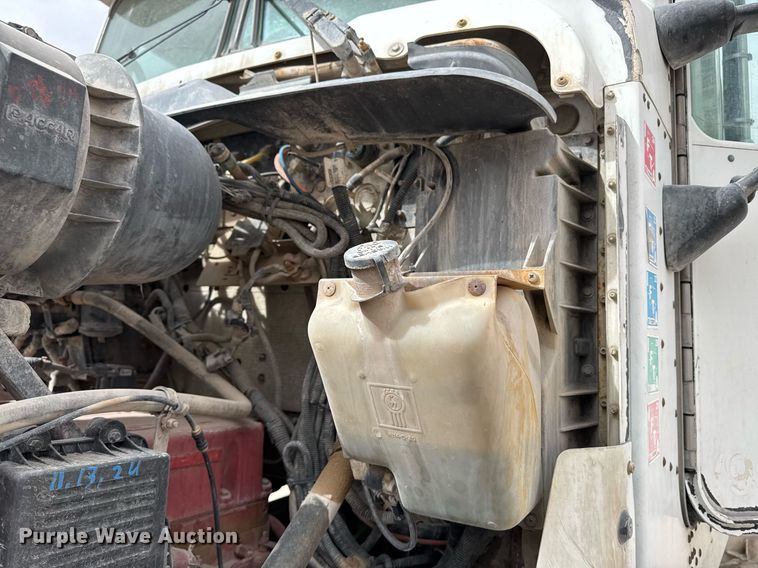 image for item EI4153 2008 Kenworth W900 ready mix truck