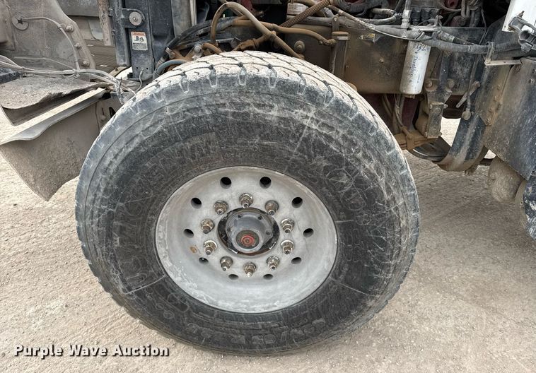 image for item EI4153 2008 Kenworth W900 ready mix truck