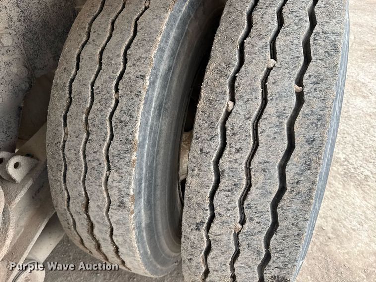 image for item EI4153 2008 Kenworth W900 ready mix truck