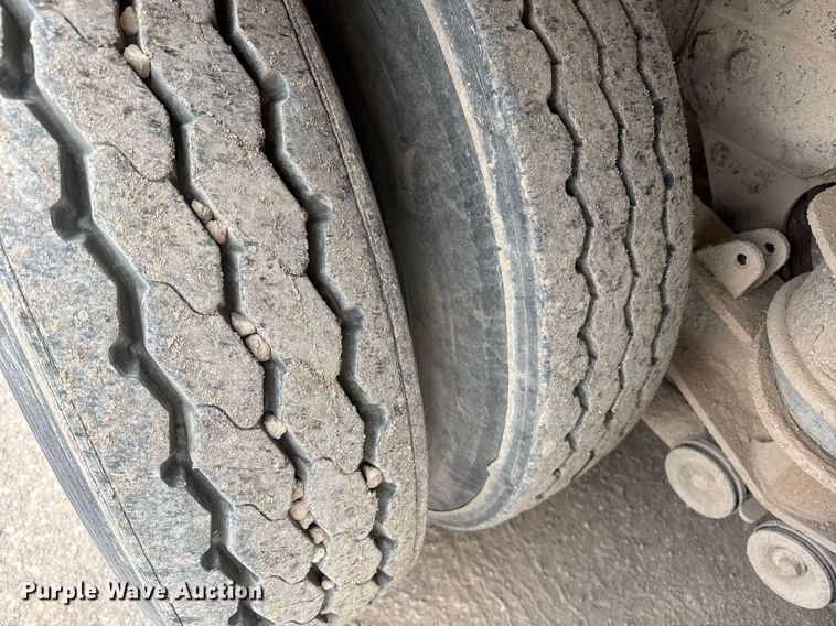 image for item EI4153 2008 Kenworth W900 ready mix truck