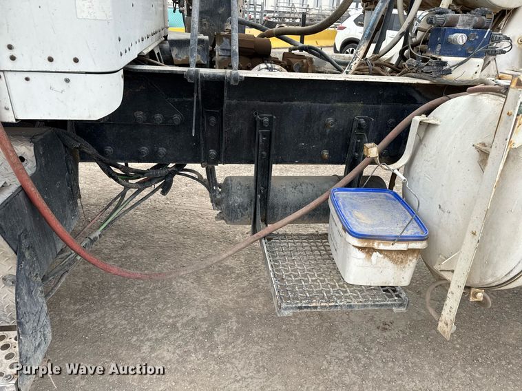 image for item EI4154 2008 Kenworth W900 ready mix truck