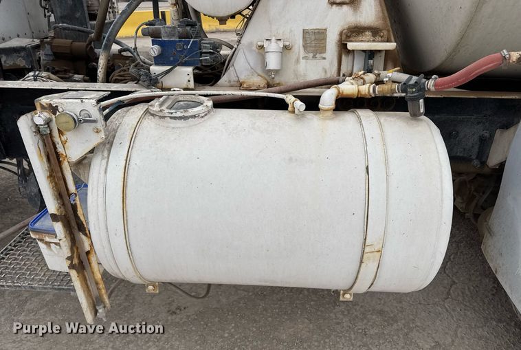 image for item EI4154 2008 Kenworth W900 ready mix truck