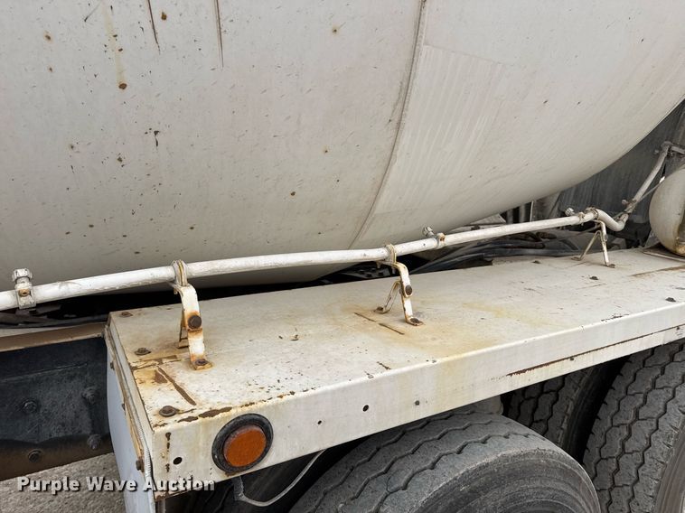 image for item EI4154 2008 Kenworth W900 ready mix truck