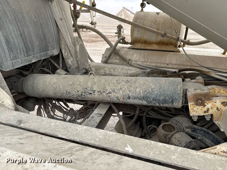 image for item EI4154 2008 Kenworth W900 ready mix truck