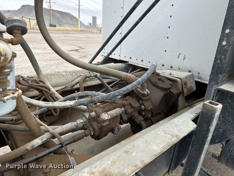 image for item EI4154 2008 Kenworth W900 ready mix truck