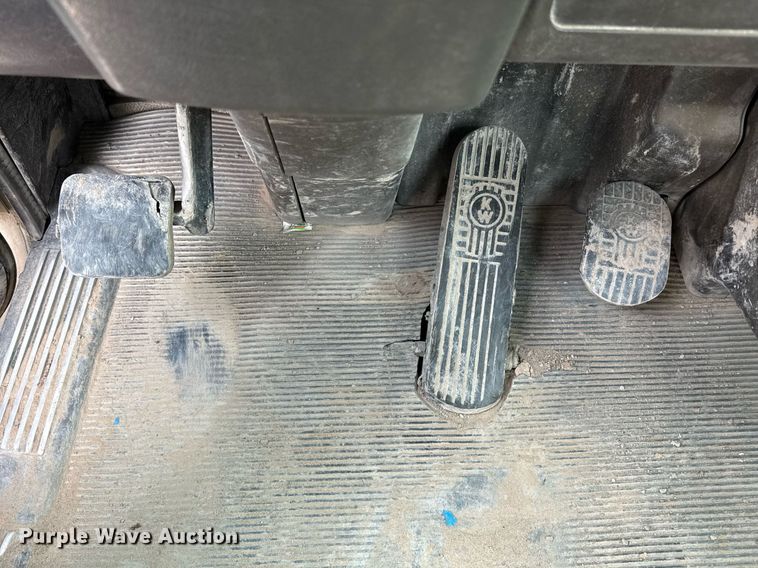 image for item EI4154 2008 Kenworth W900 ready mix truck