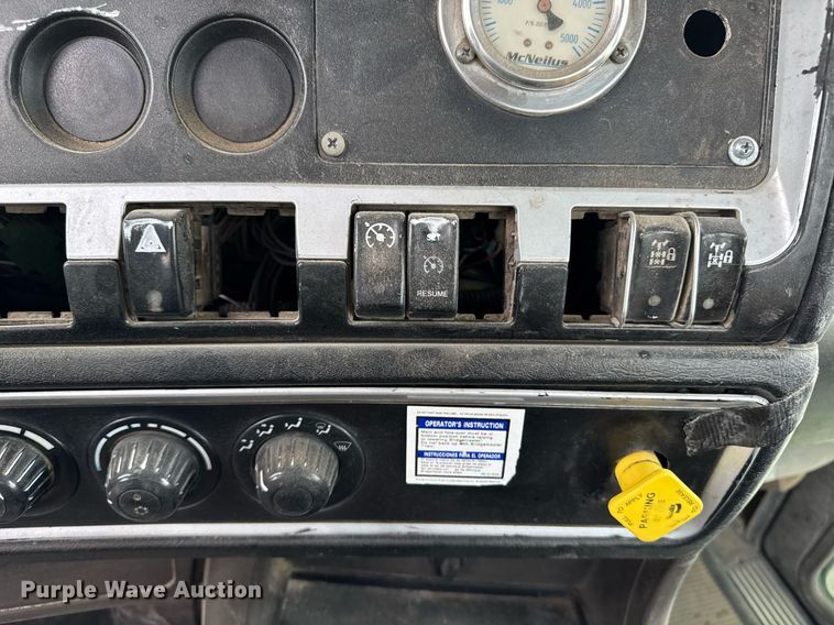 image for item EI4154 2008 Kenworth W900 ready mix truck