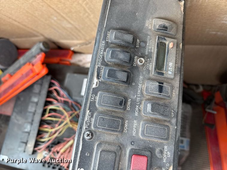 image for item EI4154 2008 Kenworth W900 ready mix truck