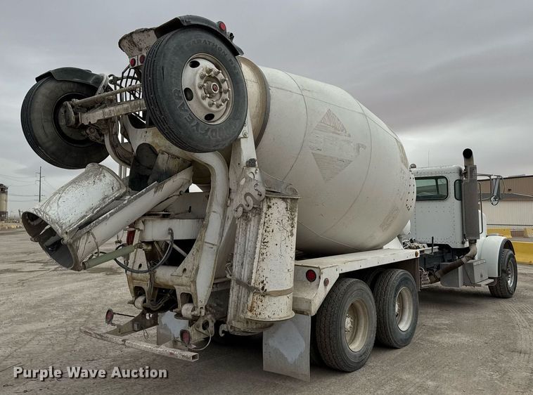 image for item EI4155 2011 Peterbilt 365 ready mix truck