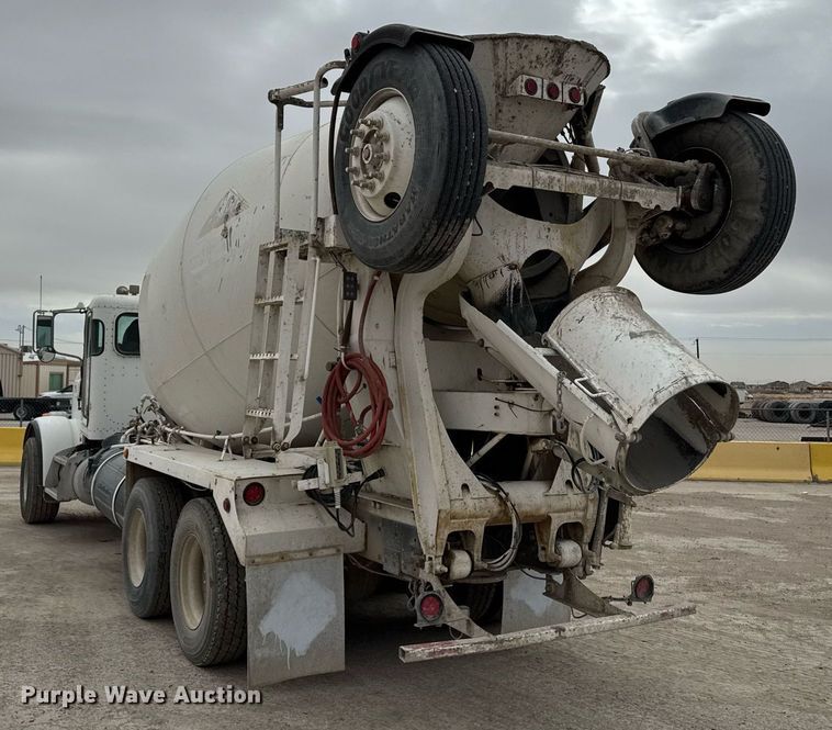 image for item EI4155 2011 Peterbilt 365 ready mix truck