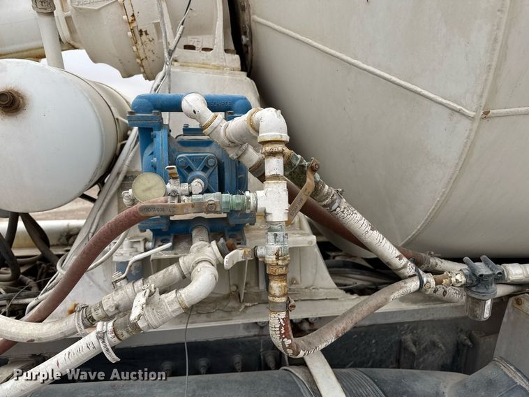 image for item EI4155 2011 Peterbilt 365 ready mix truck