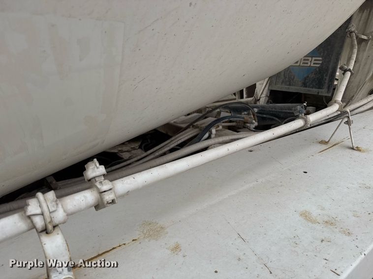 image for item EI4155 2011 Peterbilt 365 ready mix truck