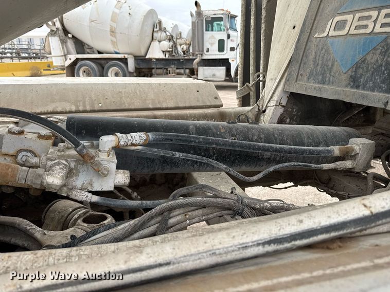 image for item EI4155 2011 Peterbilt 365 ready mix truck