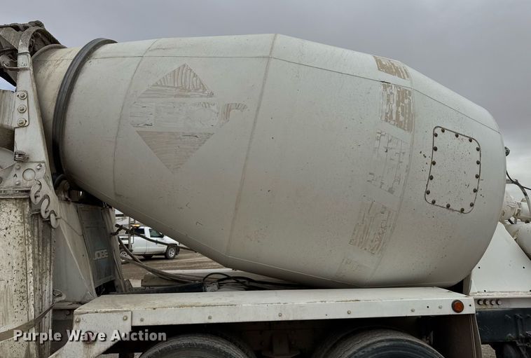 image for item EI4155 2011 Peterbilt 365 ready mix truck