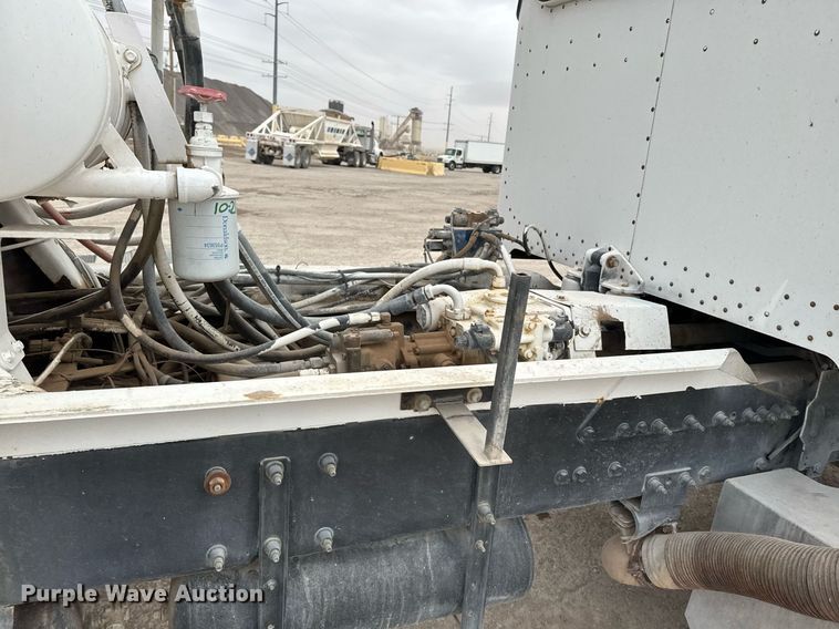 image for item EI4155 2011 Peterbilt 365 ready mix truck