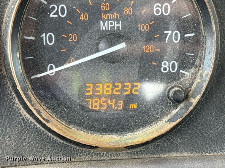 image for item EI4155 2011 Peterbilt 365 ready mix truck