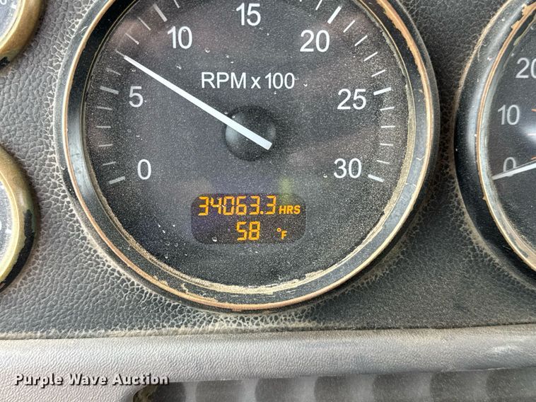 image for item EI4155 2011 Peterbilt 365 ready mix truck