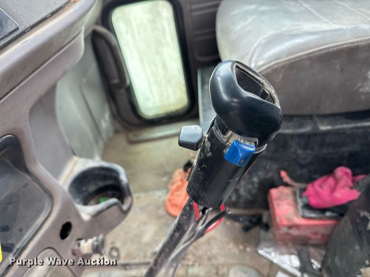 image for item EI4155 2011 Peterbilt 365 ready mix truck