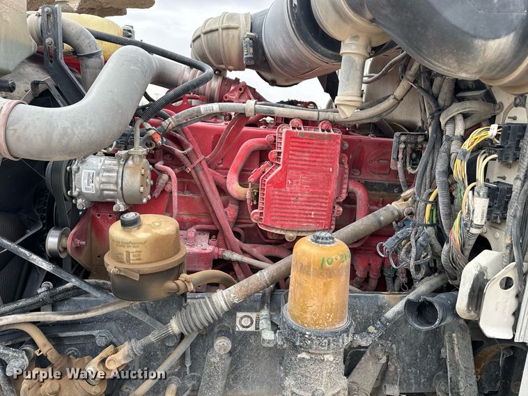 image for item EI4155 2011 Peterbilt 365 ready mix truck