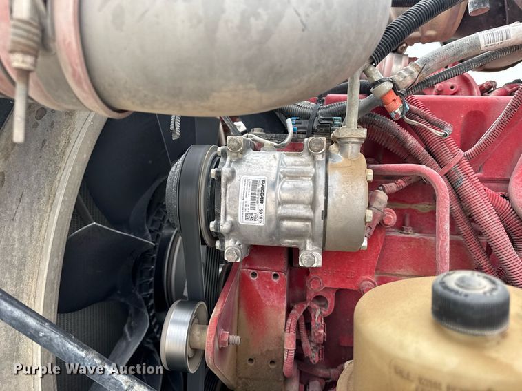 image for item EI4155 2011 Peterbilt 365 ready mix truck