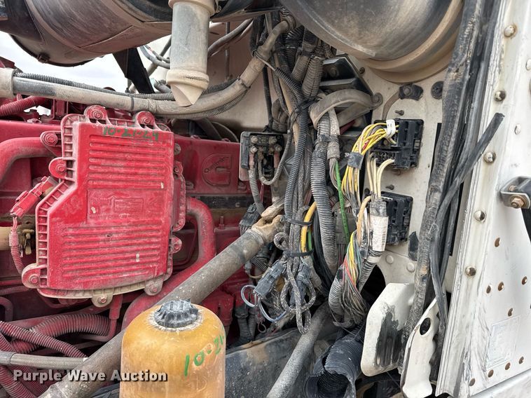 image for item EI4155 2011 Peterbilt 365 ready mix truck