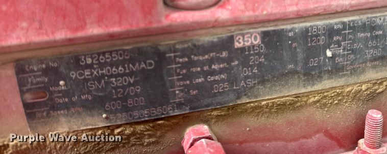 image for item EI4155 2011 Peterbilt 365 ready mix truck